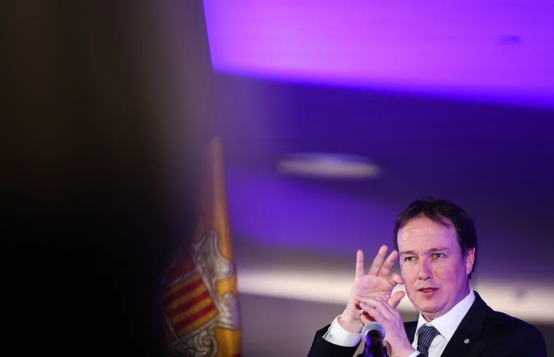 El magistrat Víctor Correas pronunciant la seva conferència al Consell General.