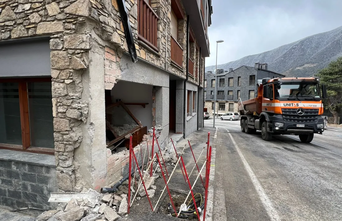 El punt del sinistre a la carretera dels Cortals d'Encamp.