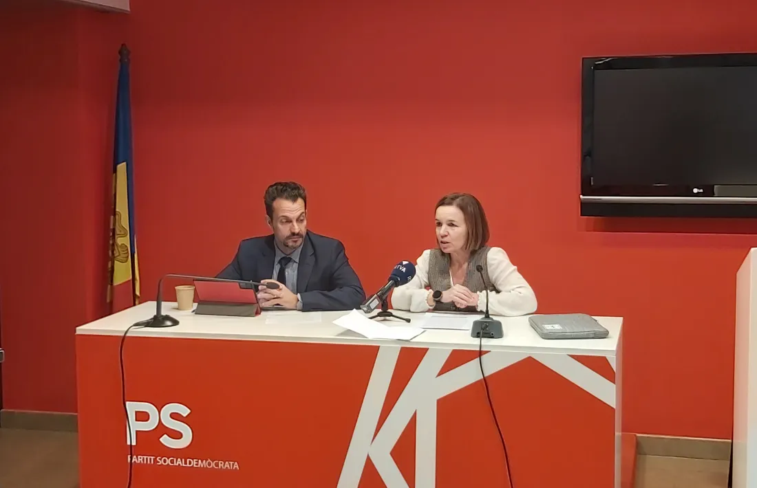 Gerard Alís i Marta Pujol en la compareixença d'avui a la tarda.