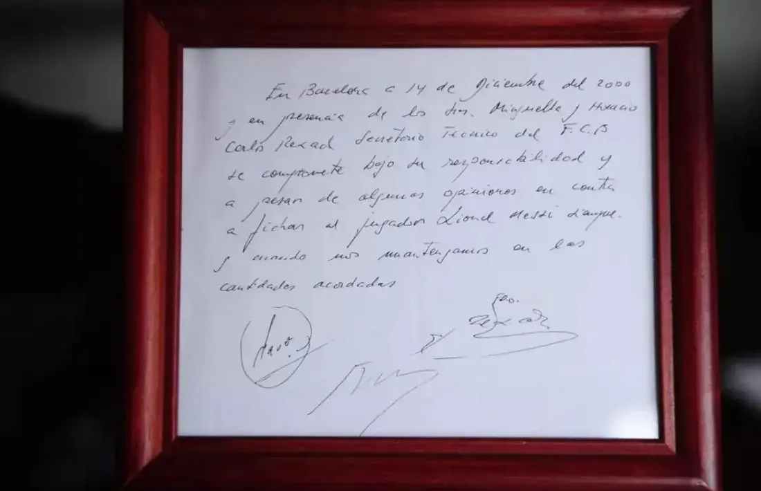 El primer ‘contracte’ de Messi.