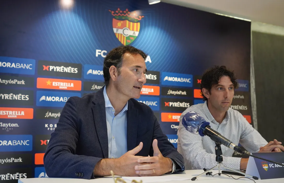 Ferran Vilaseca, Jaume Nogués i directius de Clayton van presentar ahir el projecte del nou estadi.