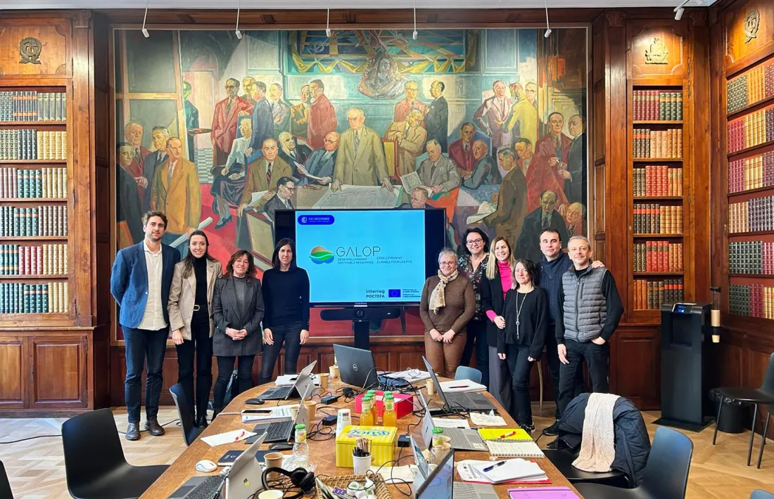 Els participants a la primera reunió de treball celebrada aTolosa.