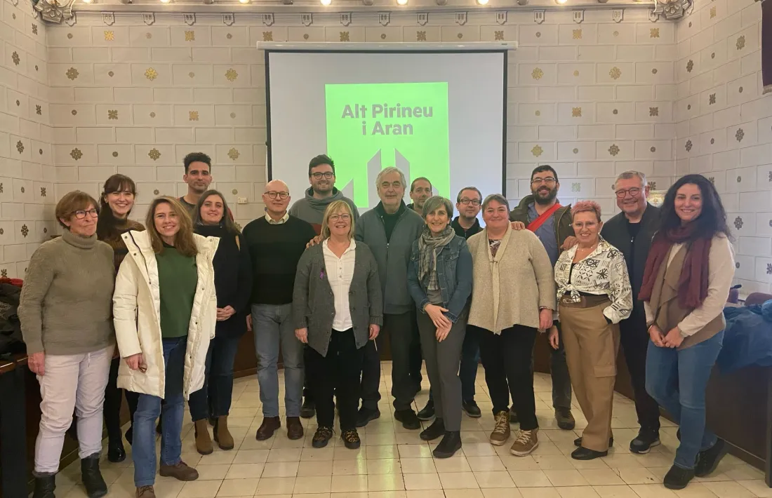 Foto de família dels assistents al congrés a la Seu. 