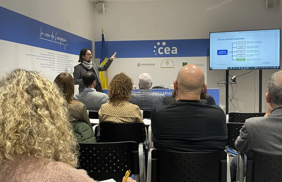 El secretari d’Estat d’Afers Europeus, Landry Riba, en una de les sessions informatives de l’acord.