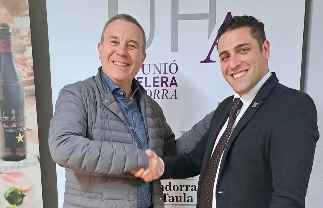 Jordi París i Emili Yepes s'han reunit per parlar de temes que afecten el sector turístic.