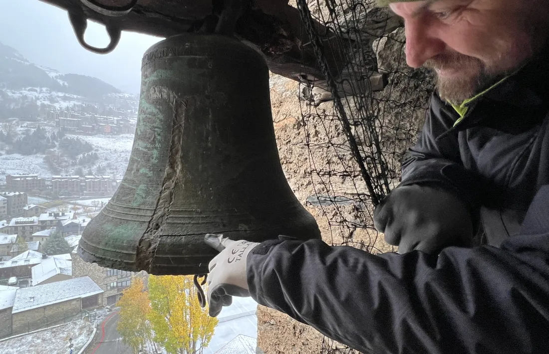 La Bàrbara, al novembre, amb el trau, encara a Sant Serni.