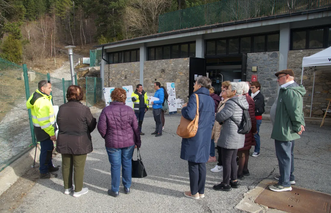 Un grup visitant l'ETAP l'any passat.