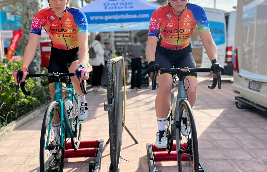 Les ciclistes d’Andona Racing a Beasain.