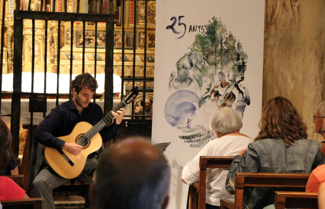 Una actuació del guitarrista David Font.