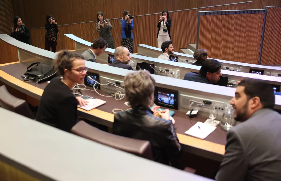 L'oposició en un moment del debat sobre l'acord d'associació amb la UE.
