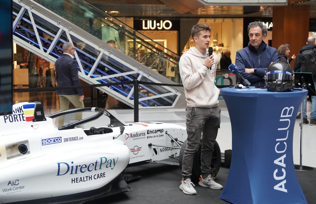 Frank Porté, a Illa Carlemany.