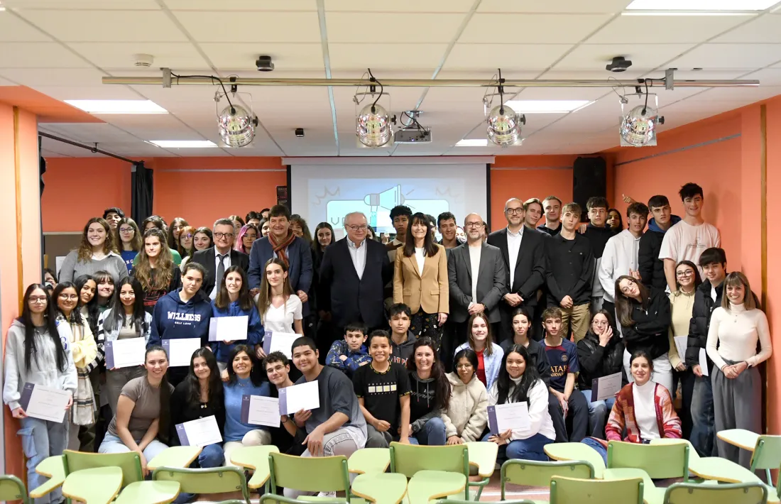Els joves participants en el Voluntariat per la llengua.