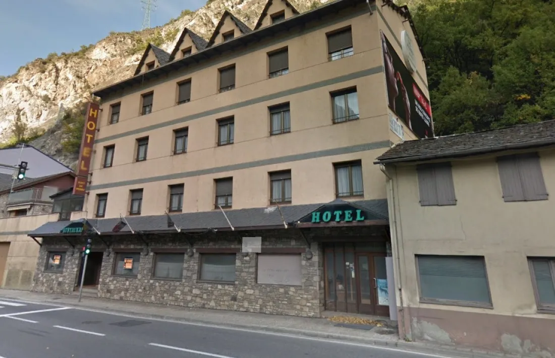 L'hotel Font de ferro.