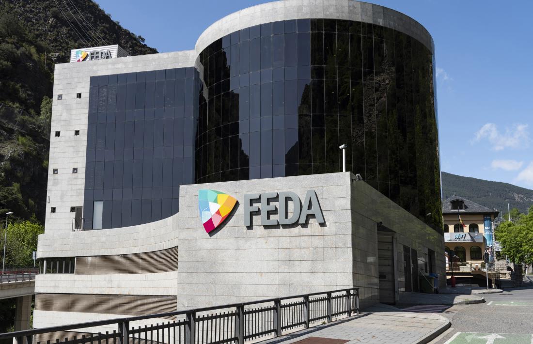 L'edifici de serveis de Feda.