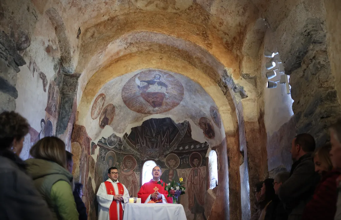 La missa oficiada per mossèn Antoni Elvira.