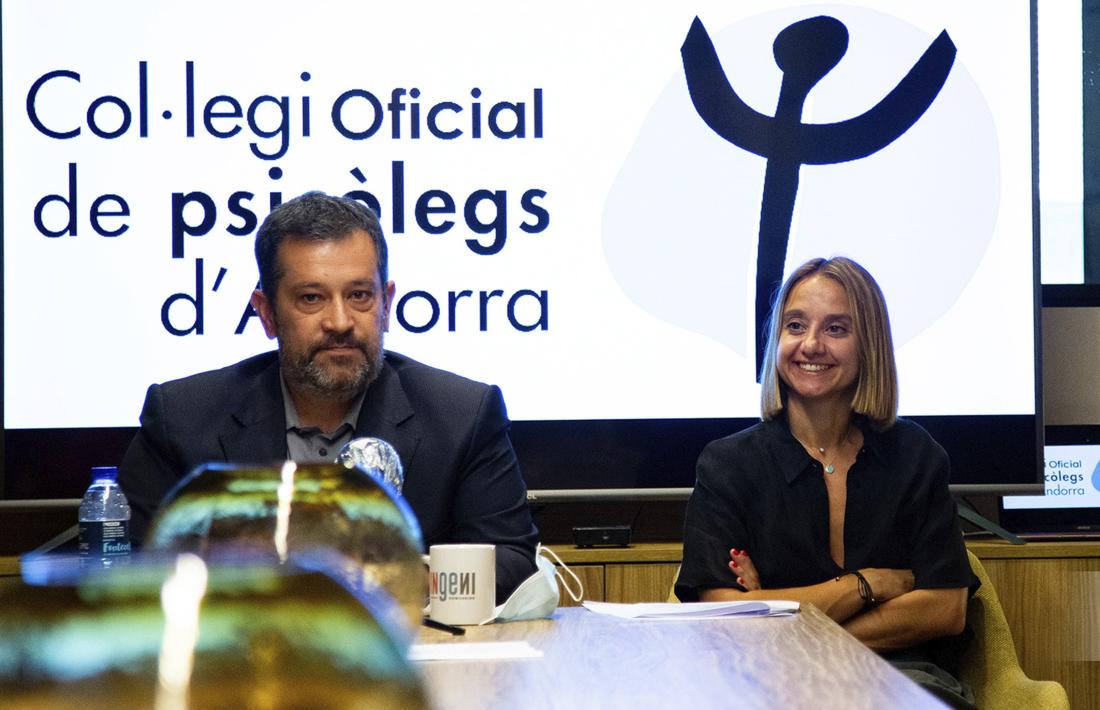 Òscar Fernàndez i Sònia Bigordà, president i vicepresidenta del Col·legi Oficial de Psicòlegs d’Andorra.