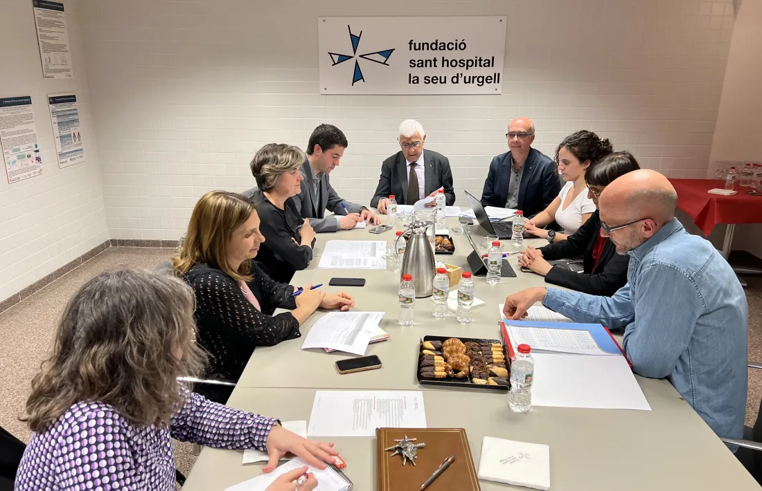  Imatge d’aquesta reunió de treball, encapçalada pel conseller de Salut, Manel Balcells.