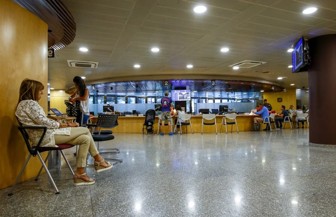 El servei de tràmits del Govern.