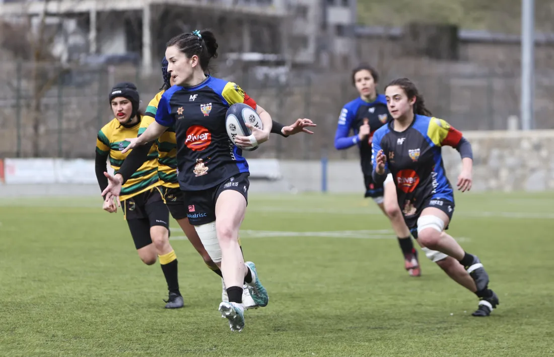 El femení buscarà la final contra la Santboiana.