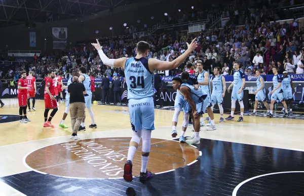 p._28_central_marin_maric_-_facundo_santana