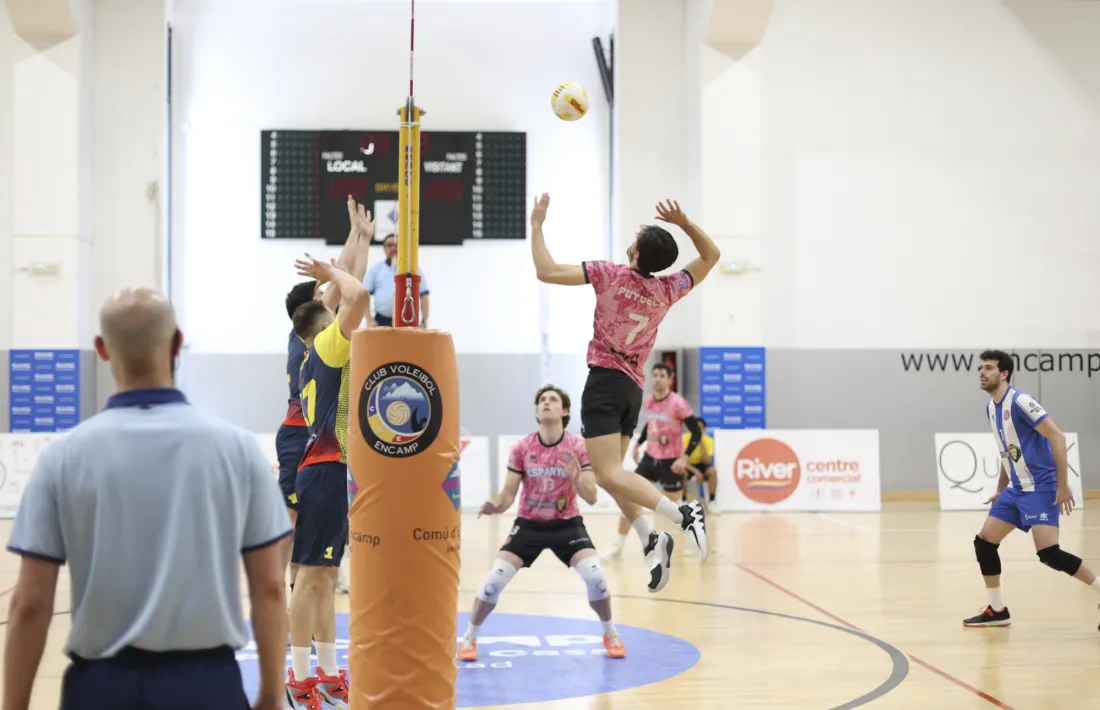El CV Reus i l'SD Espanyol, a la final de les fases espanyola.