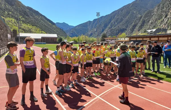 p._29_els_candidats_u14_i_u16_a_la_prova_dels_3.000m_a_lestadi_comunal_foto_fae