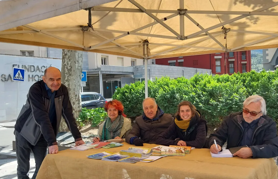 Domenjó, amb alguns dels protagonistes: Pepita Clop, Jordi Nistal, Mar Hurtado i Joan Aixàs. 