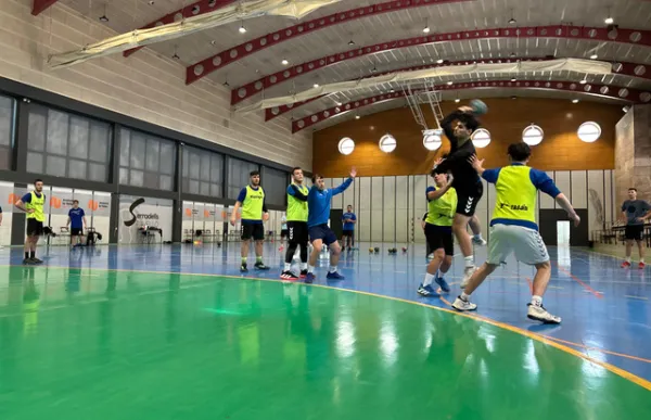p._29_entrenament_handbol_foto_fah