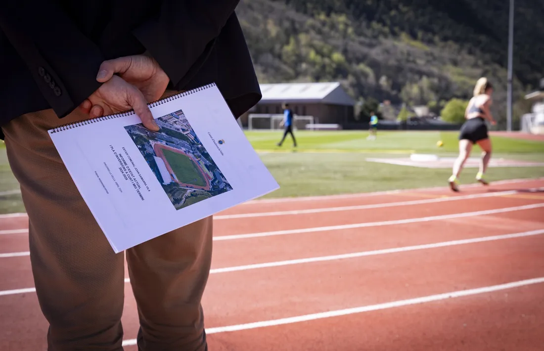 L’Estadi Comunal Joan Samarra encara està pendent de les millores.