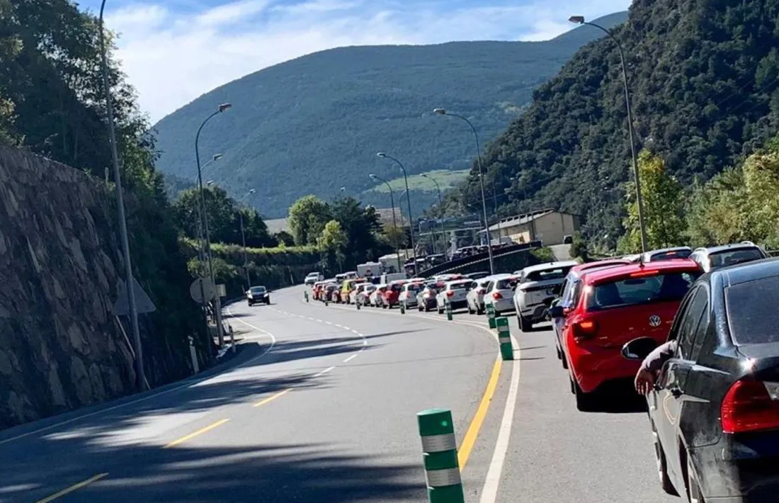 Cues de sortida del país per la frontera hispanoandorrana.