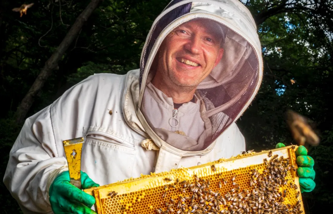 L'apicultor afincat a Canillo.
