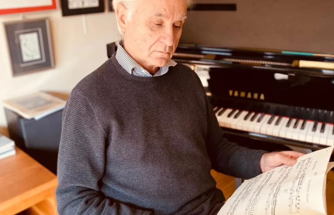 Pianista i director de la Temporada de la capital. 