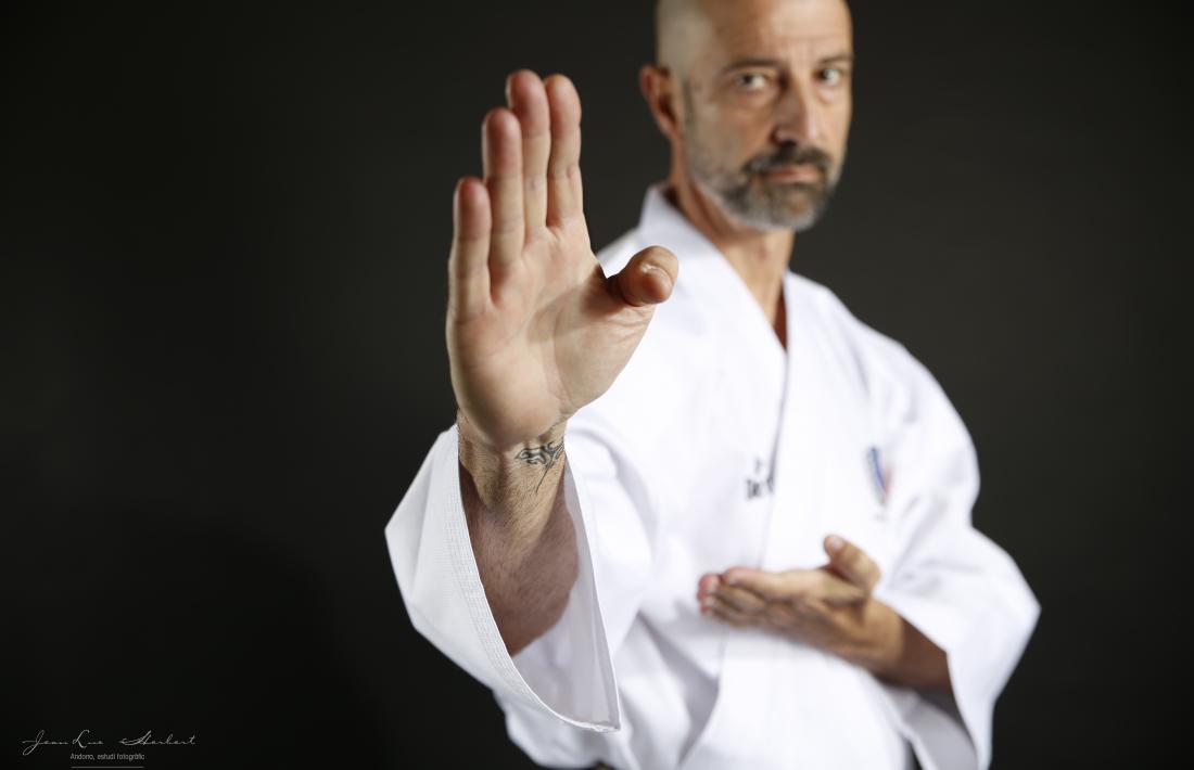 Xavier Herver, professor d'arts marcials. 
