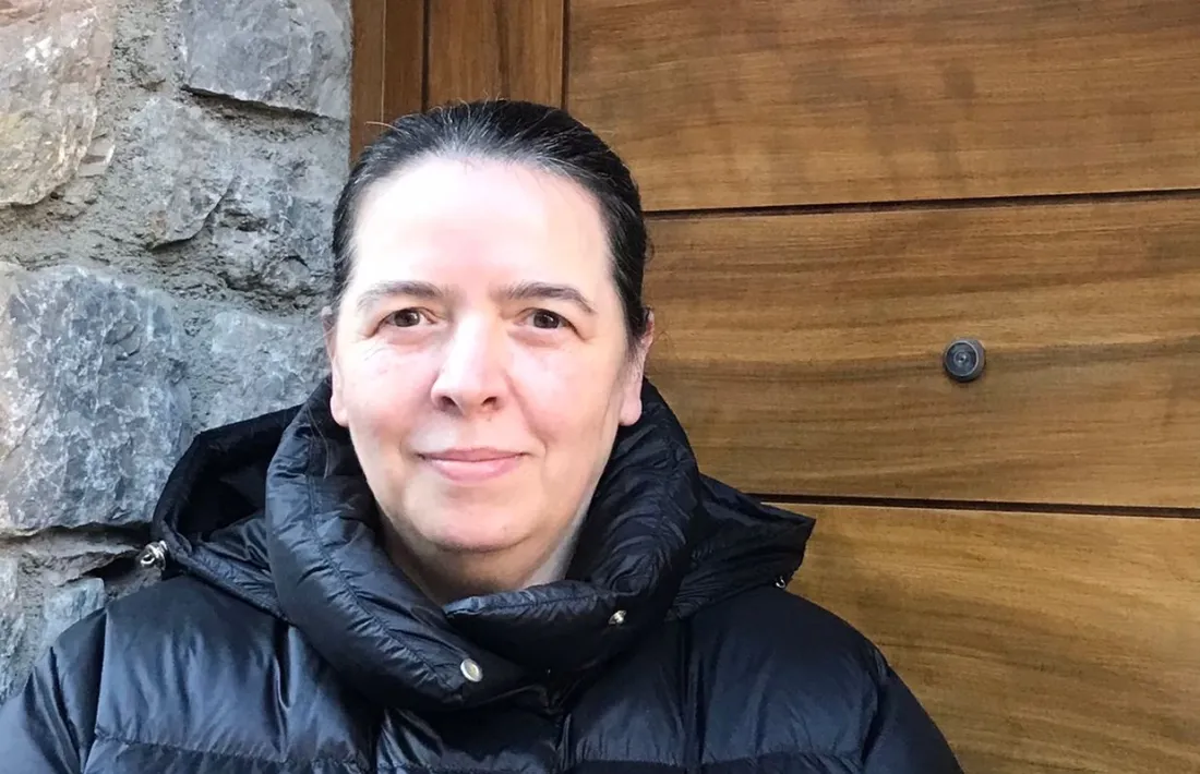 Montse Sabio imparteix un dels tallers de La Capsa, l'espai de creació a Ordino.