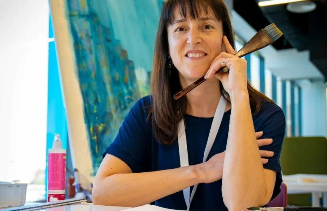 Mireia Tarrés, restauradora del servei de Patrimoni Cultural, exhibeix la vessant menys coneguda. 