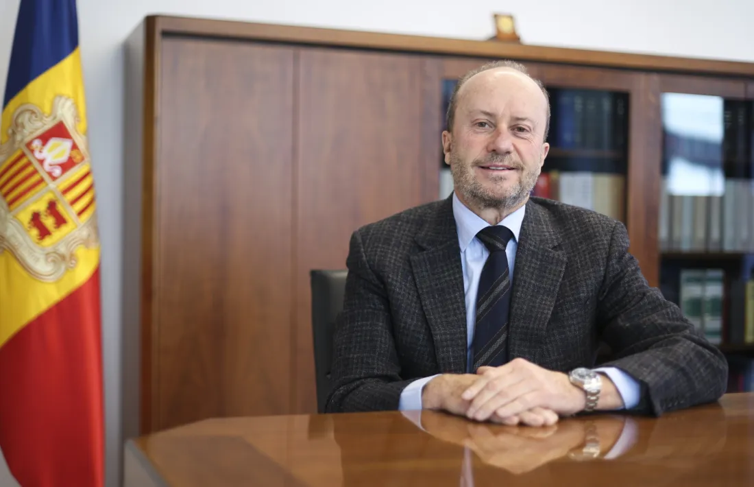 Josep Maria Rossell al seu despatx a la Seu de la Justícia.