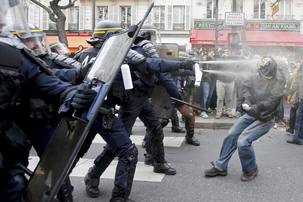 p._07_disturbios_en_paris_-_eric_gaillard_reuters