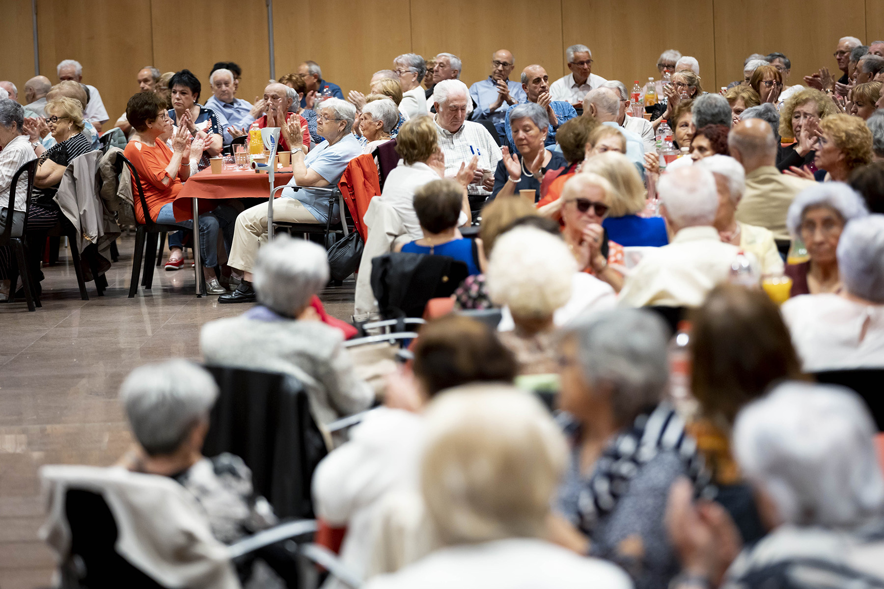 foto_gent_gran_pag_5_comu_alv