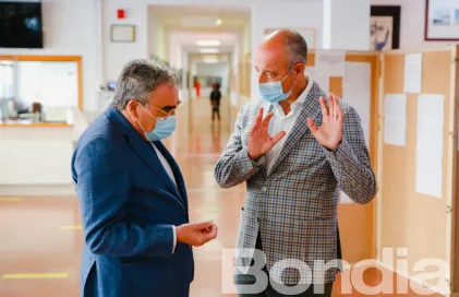 visita_de_lambaixador_ros_al_maria_moliner_-_facundo_santana_27