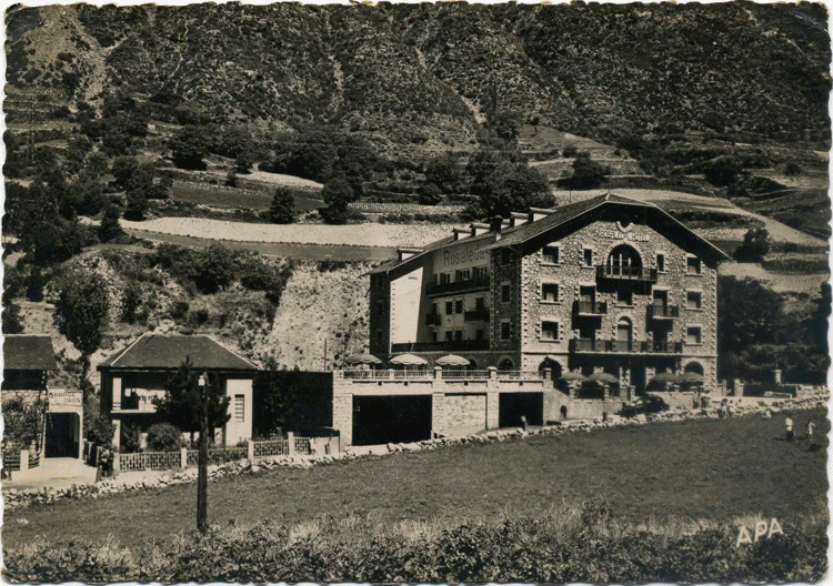 305-encamp-001-rosaleda