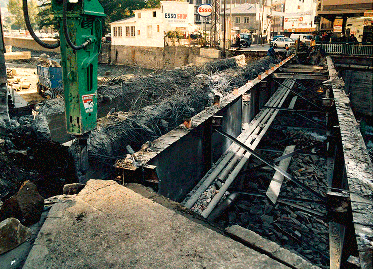 401-andorra-enderrocament_pont-de-la-rotonda_20-10-1986-3