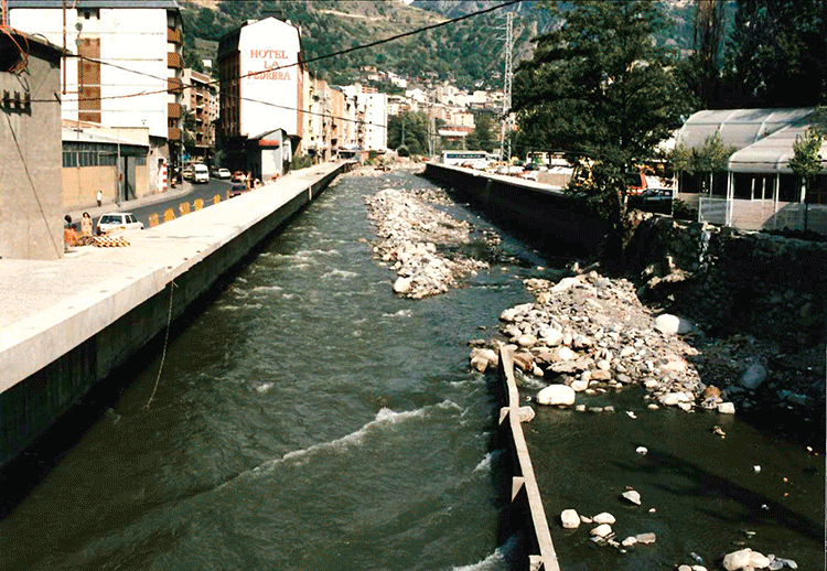 403-andorra-valira_des-de-rotonda