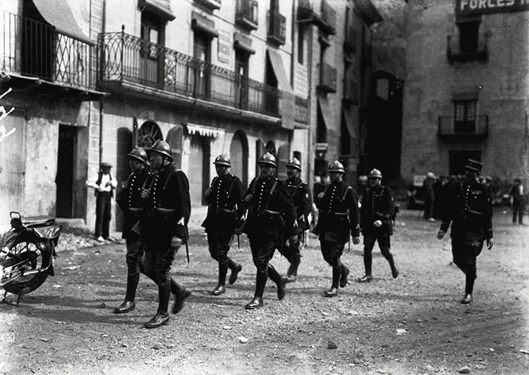 411-andorra-branguli-gendarmes-francesos