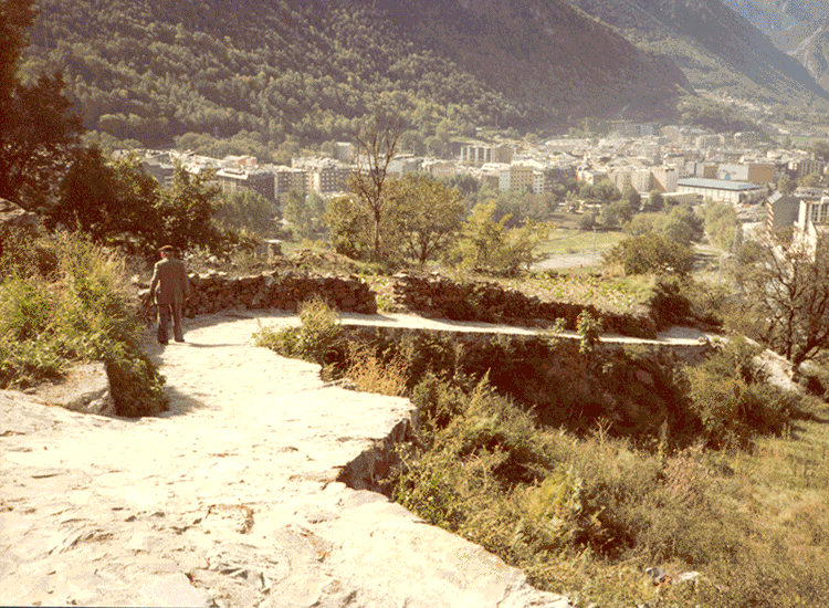 635-escaldes-cami-de-la-font-del-pui-034-23a-empedrats-engordany
