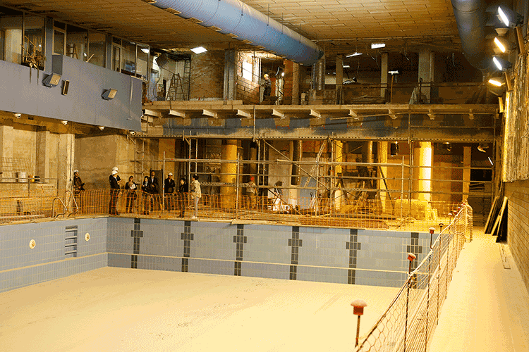 681-escaldes-jonathan-piscina-escaldes_jgr3199