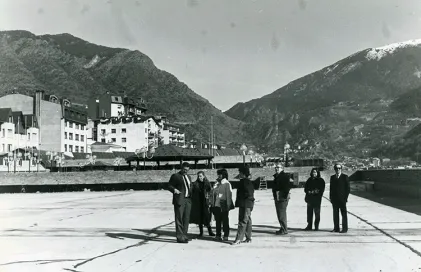 919-andorra-placa_del_poble_1985