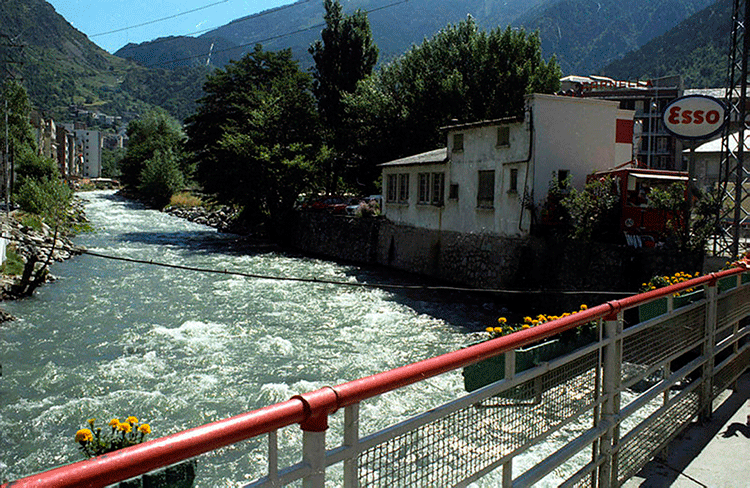 1069-andorra-rotonda-fp_05862.t56610fb2.m800