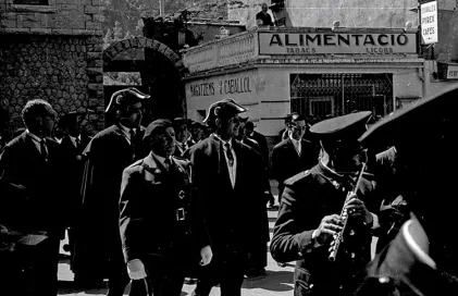 1119-andorra-placa-comu-edificio-izquierda-existe-fp_11100.t56616abb.m800