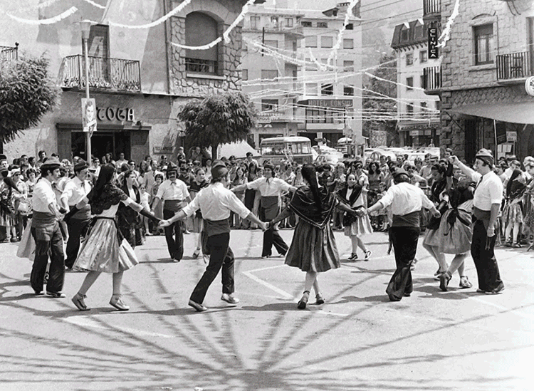 1569-pep-coll-contrapas1976-5