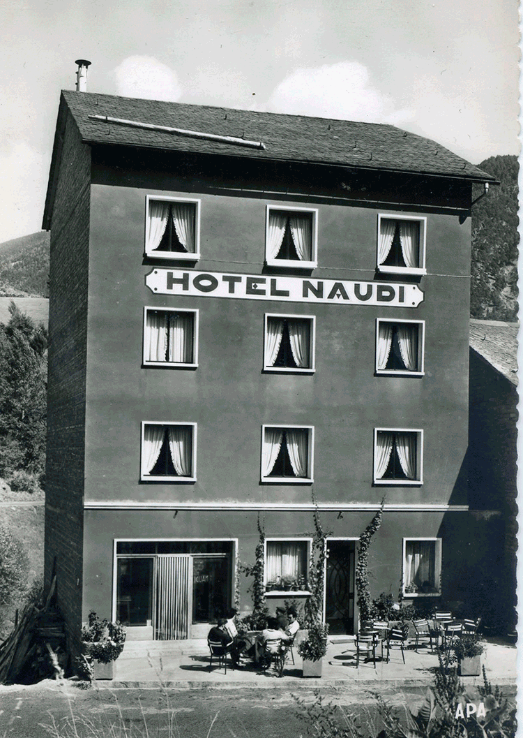 1981-hotel-naudi-apa-